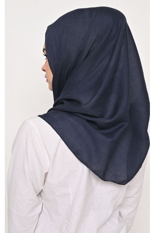 Pasmina Voal Zaffron Jahit Tepi Navy